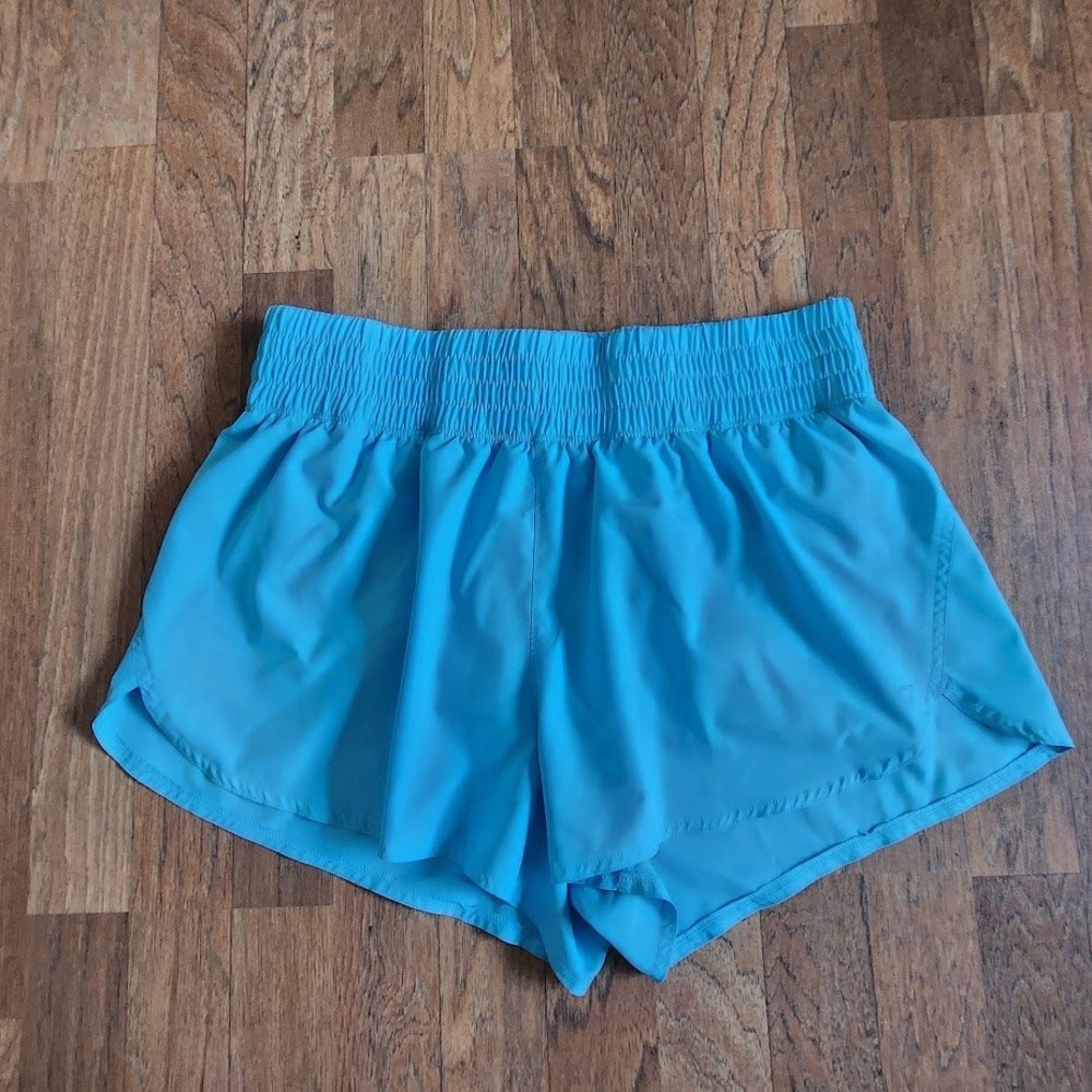 GapFit Womens Aquarius Blue Smocked Waist Running Shorts Size L 713187-03 692